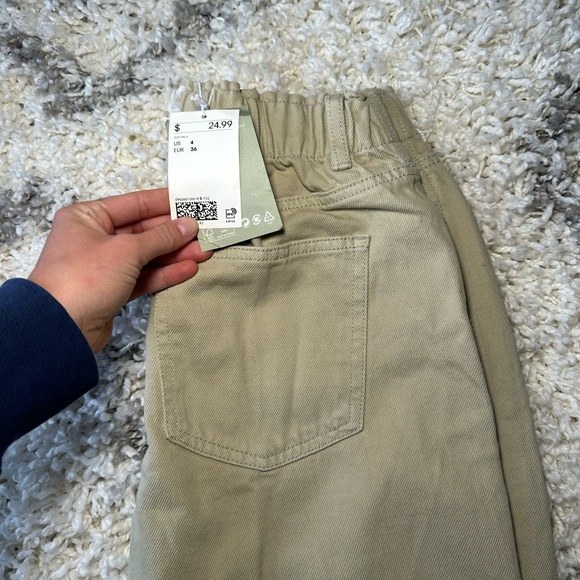 H&M kaki tan women’s pants! - Picture 2 of 3
